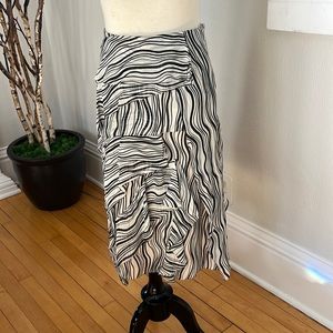 Chloe French silk black & white layered fully lined skirt